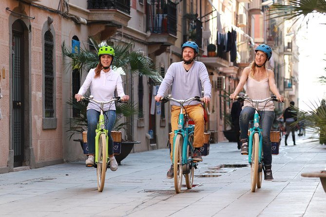 barcelona-e-bike-tour-montjuic-hill-and-gothic-quarter