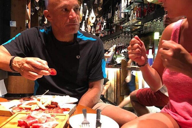 barcelonas-lunch-or-dinner-tapas-tour-food-drinks-happiness