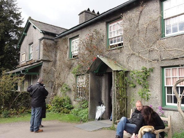 beatrix-potters-half-day-lake-district-tour-including-lake-cruise