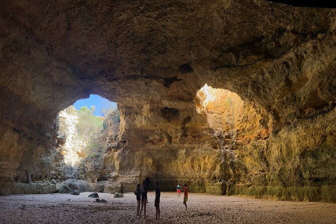 benagil-kayak-to-the-caves-and-secret-beaches-with-licensed-guide