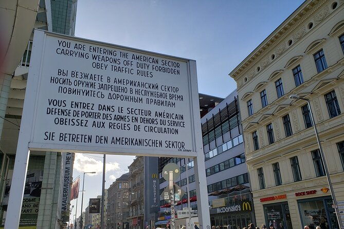 berlin-private-highlights-walking-tour-with-local-guide-and-hotel-pickup