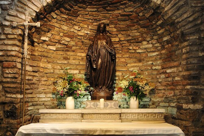 biblical-ephesus-with-bible-oriented-tour-guide-entrance-included