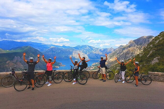 bike-tour-panoramic-downhill-from-njegusi-and-kotor-serpentines
