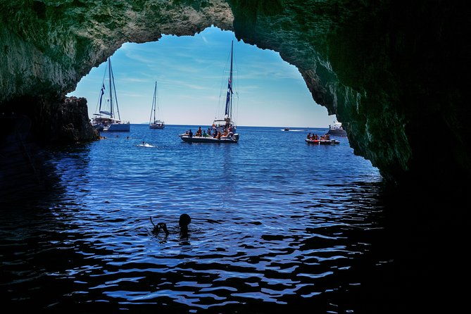 blue-cave-and-pakleni-islands-group-tour-from-hvar