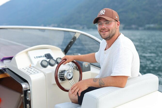 boat-party-on-lake-como-open-bar