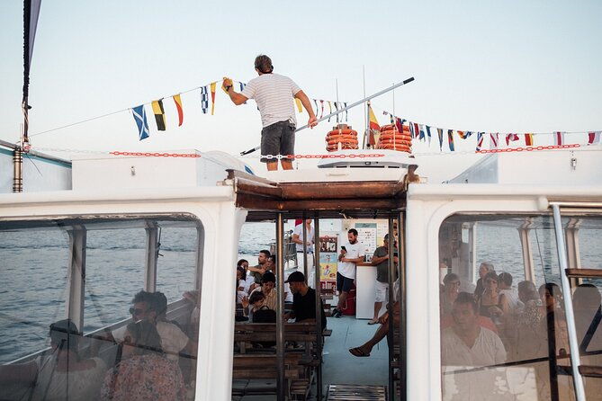 boat-trip-through-the-coves-of-northern-menorca-from-fornells