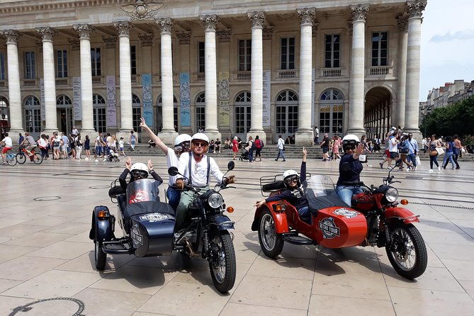 bordeaux-sightseeing-private-sidecar-guided-tour