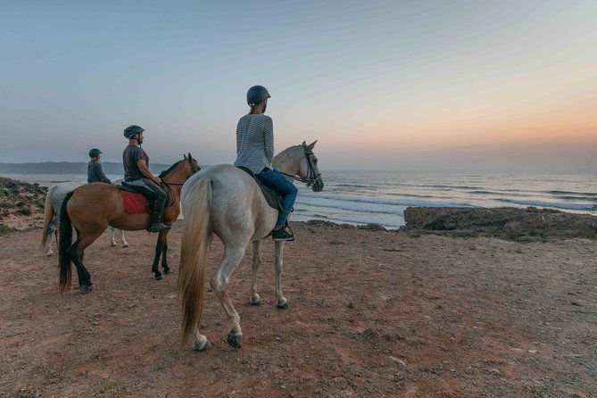 bordeira-beach-horse-riding-tour-at-sunset