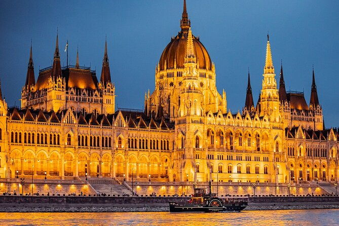 budapest-historic-cruise-with-welcome-drink