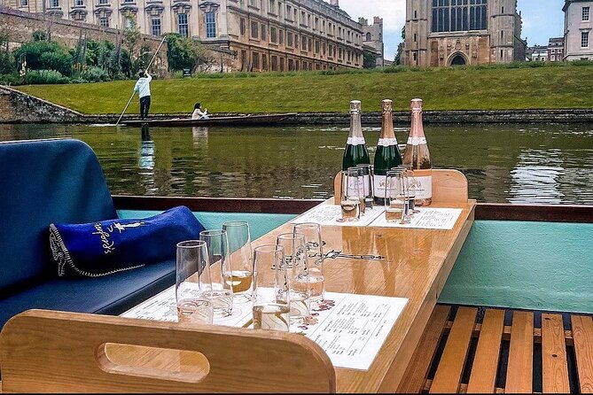 cambridge-shared-punting-tour