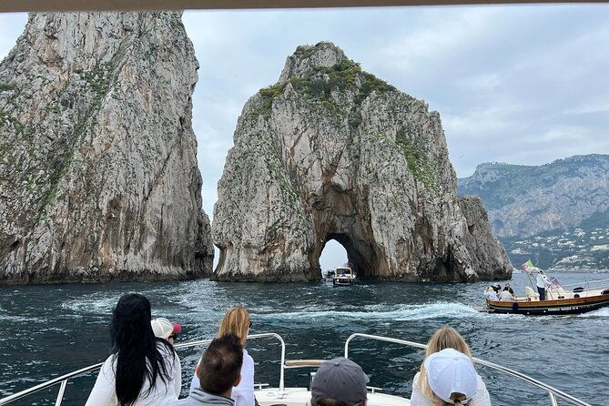 capri-in-a-day-all-inclusive-premium-boat-tour-city-visit