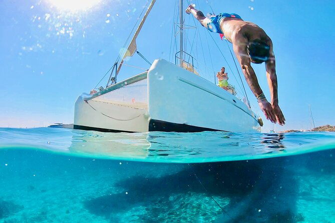 catamaran-tour-archipelago-maddalena-lunch-included