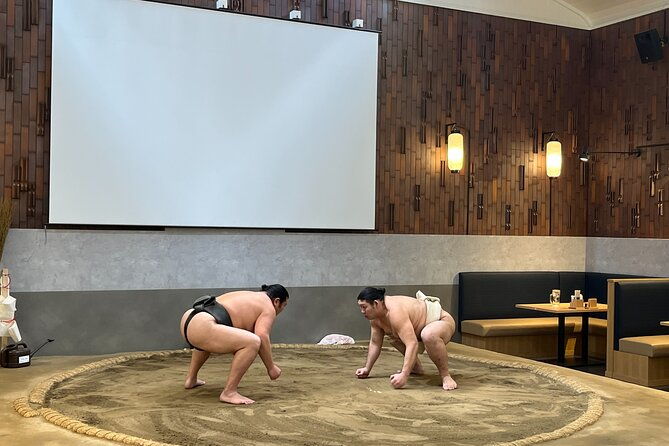 challenge-with-sumo-wrestlers-with-dinner-in-tokyo