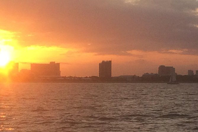 champagne-sunset-cruise-in-ft-lauderdale