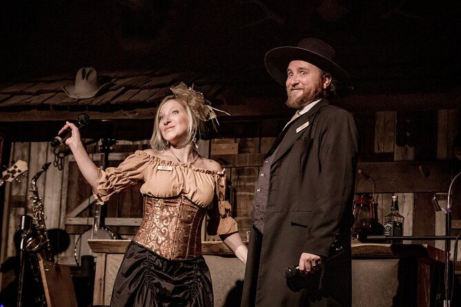 chuck-wagon-supper-western-stage-show-at-blazin-m-ranch-ticket