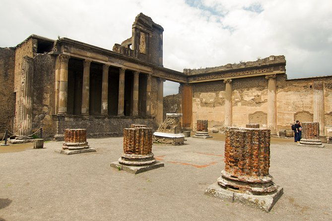 complete-pompeii-skip-the-line-tour-with-archaeologist-guide