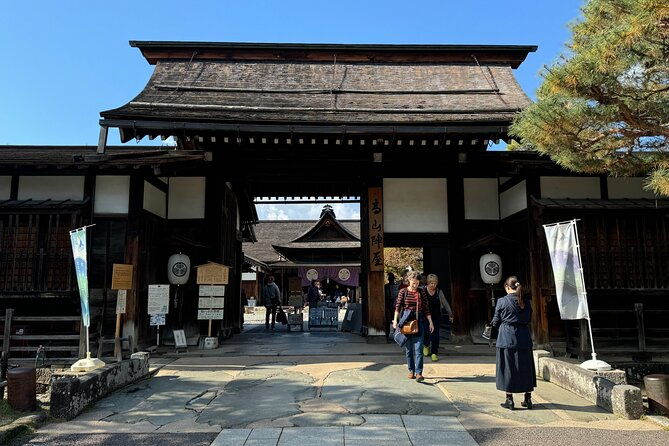 customizable-takayama-private-half-day-walking-tour