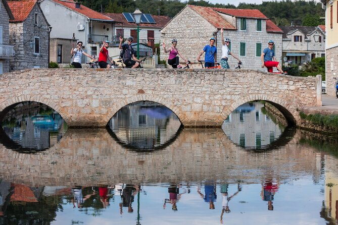 cycle-hvar-tour