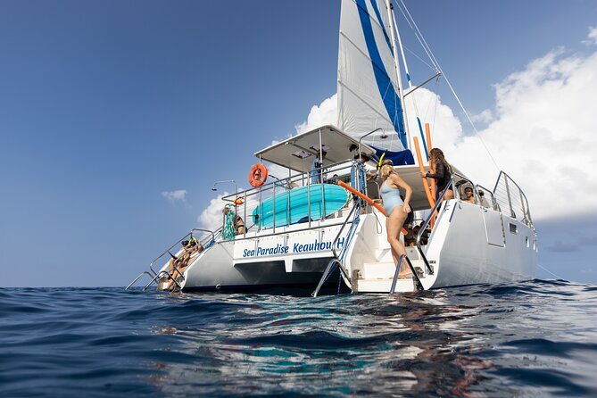 deluxe-sail-snorkel-to-the-captain-cook-monument-2