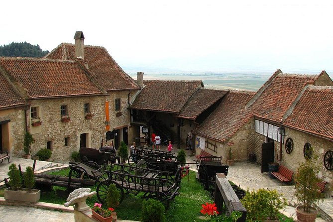 dracula-castle-peles-castle-and-rasnov-fortress-from-brasov