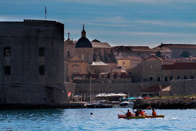 dubrovnik-sunset-kayaking-snorkeling-fruit-snack-water-wine