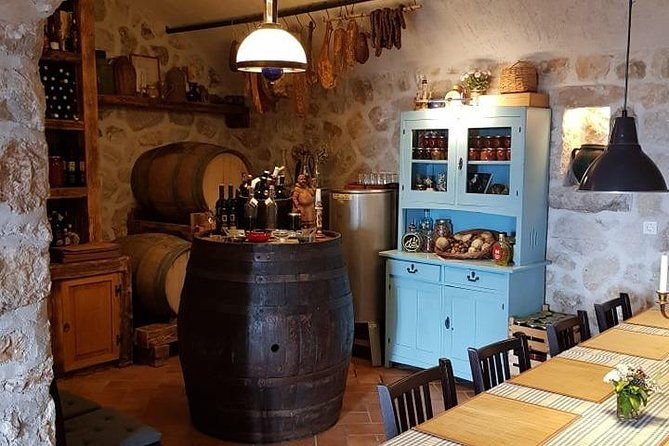 e-bike-tour-gourmet-lunch-wine-tasting-small-group