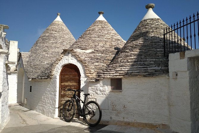 ebike-tours-alberobello-and-the-wines-of-valle-ditria