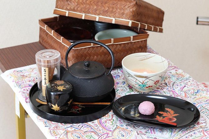 enjoy-homemade-sushi-or-obanzai-cuisine-matcha-in-a-kyoto-home