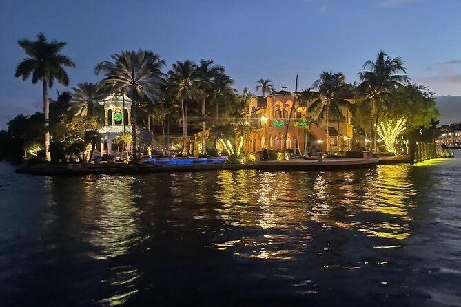 evening-boat-cruise-through-downtown-ft-lauderdale