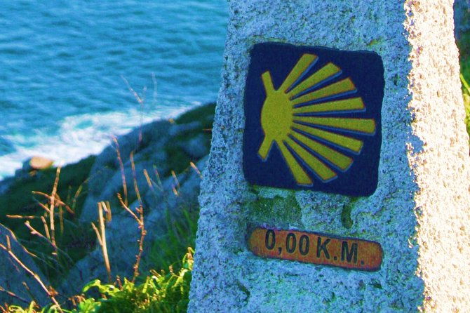 finisterre-costa-da-morte-private-day-tour-from-santiago-de-compostela
