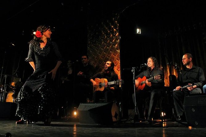 flamenco-show-tapas-small-group-tour-in-seville