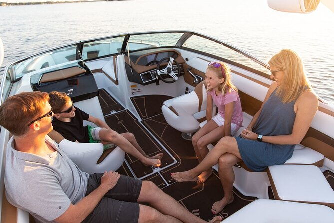 fourwinns-hd240-boat-rental-for-10-people-4-hours