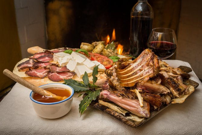 full-day-small-group-the-family-experience-lifestyle-and-local-traditions