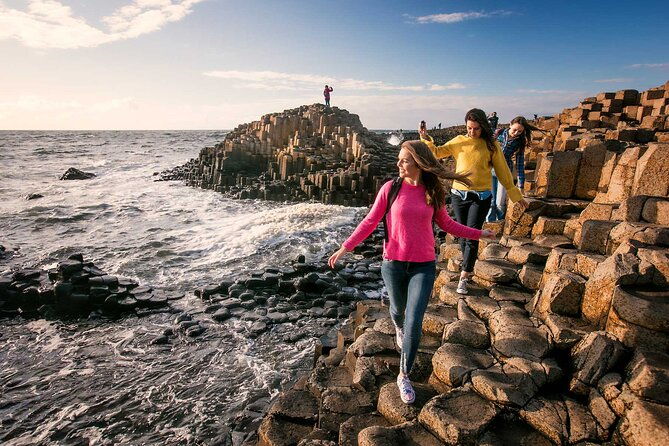 game-of-thrones-locations-tour-including-westeros-giants-causeway