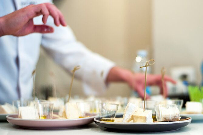 gastronomy-tasting-through-oil-wine-and-cheese-in-turin