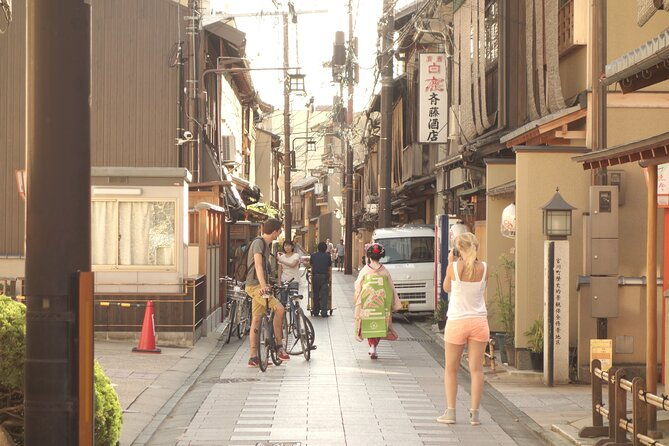 gems-of-east-kyoto-on-a-bike