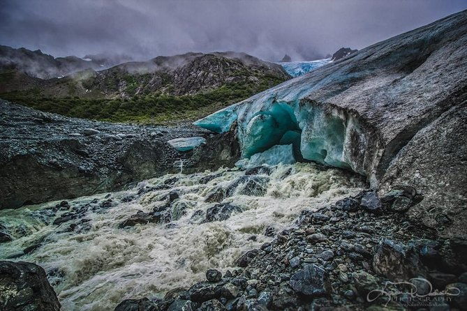 glacier-and-mountain-viewing-tour