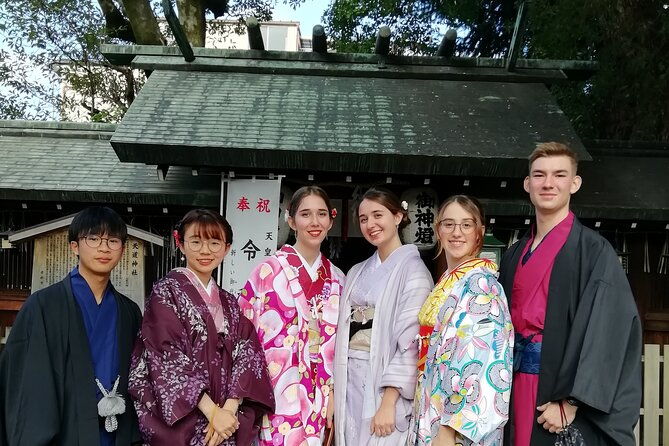 go-out-freely-wearing-a-traditional-kimono