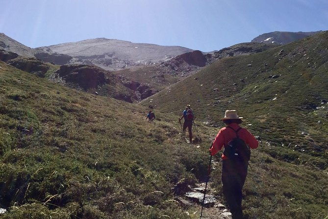 granada-high-sierra-nevada-hiking-tour-to-3000-meters