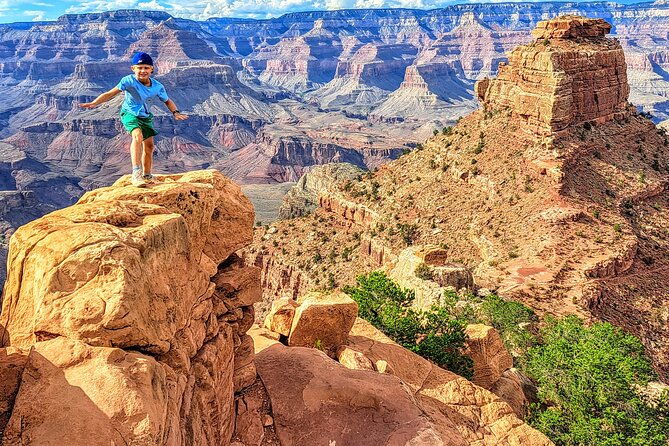 grand-canyon-sunset-hiking-adventure-deep-below-the-south-rim