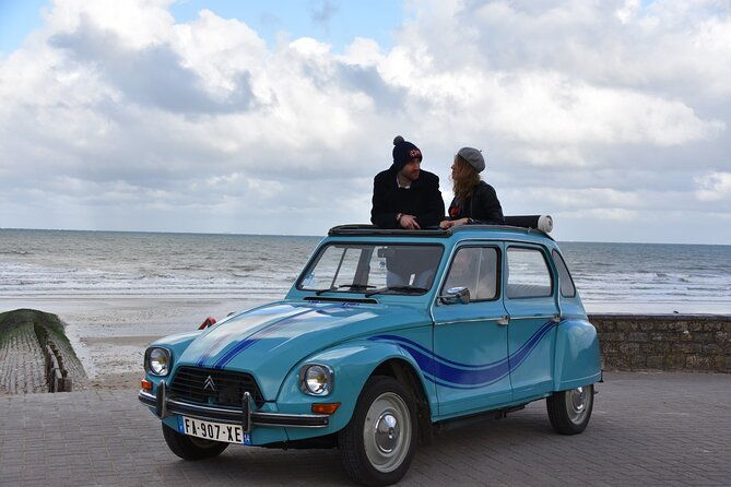 guided-tour-in-an-old-convertible-car-on-the-cote-de-nacre