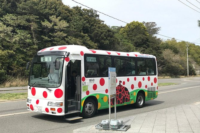 guided-tour-to-naoshima-art-island-with-a-private-car