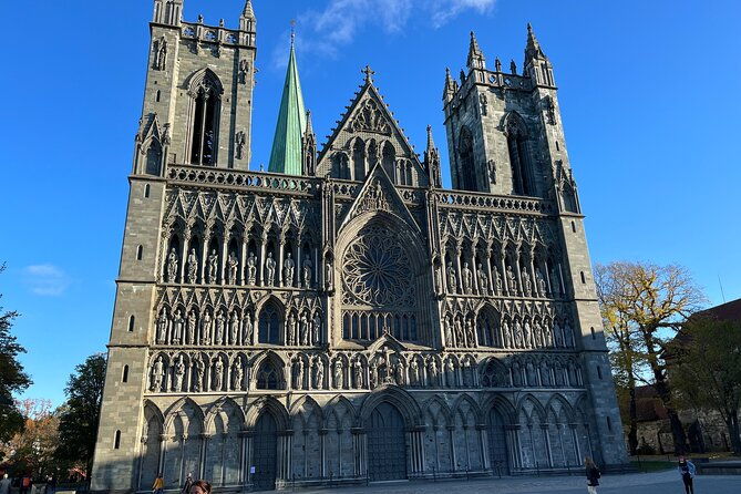 half-day-highlights-of-trondheim-by-bus-and-city-walk