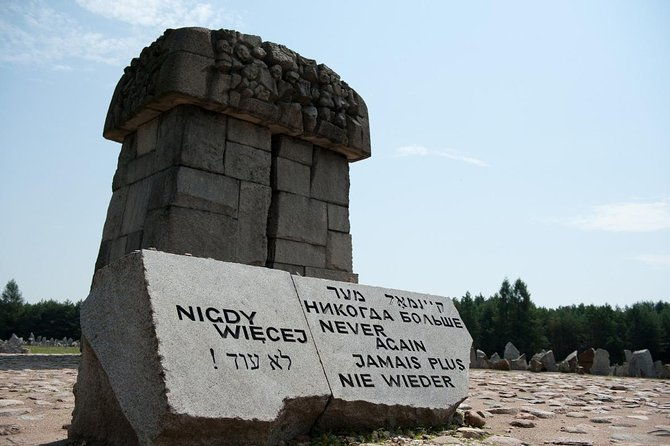 half-day-treblinka-death-camp-small-group-tour-from-warsaw-with-lunch