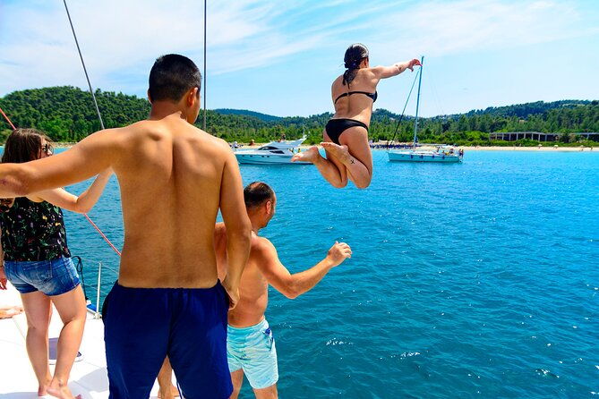 half-sailing-cruise-to-secret-bays-5-hours
