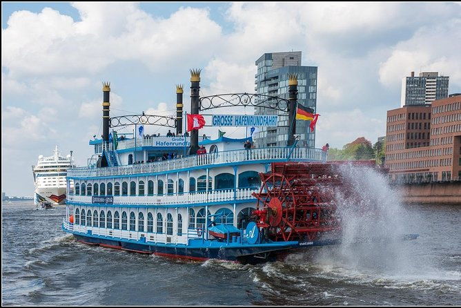 harbor-cruise-on-the-beautiful-elbe