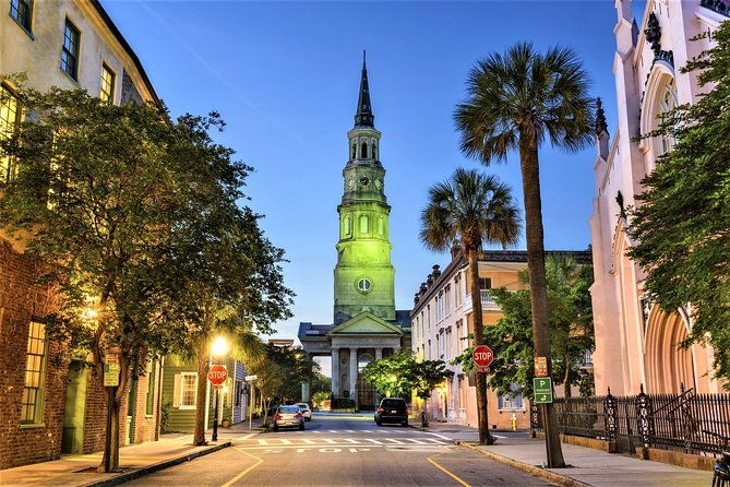 haunted-evening-horse-and-carriage-tour-of-charleston