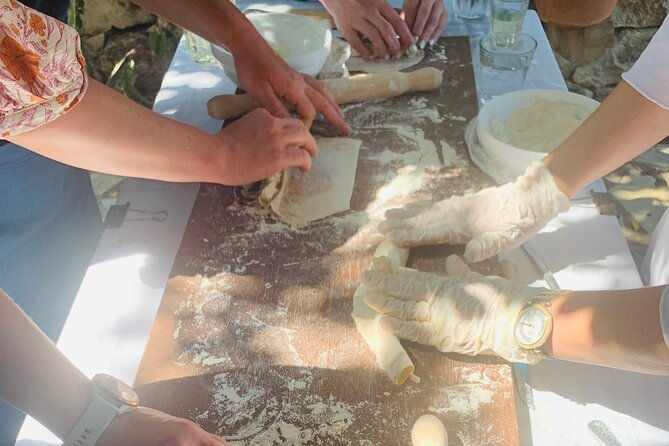 heraklion-cretan-private-cooking-lesson-with-lunch-in-arolithos