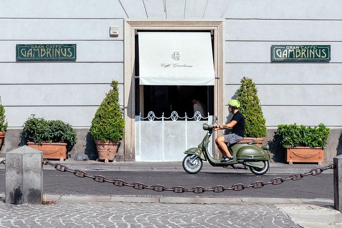 highlights-hidden-gems-private-walking-tour-naples-delights