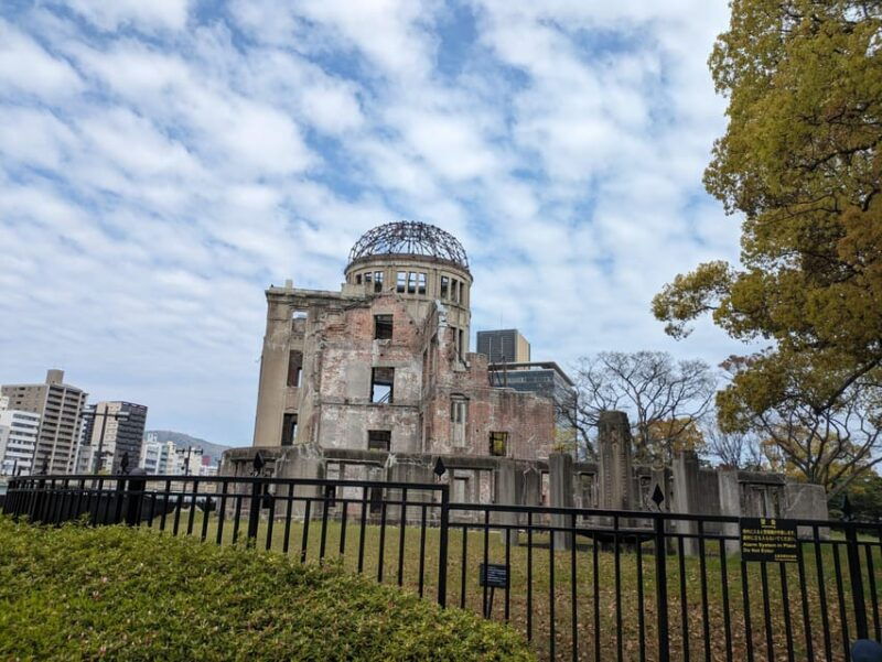 hiroshima-peace-memorial-and-atomic-bomb-dome-private-tour